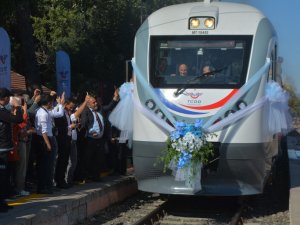 Asker Selamını Verdi, Müjdeleri Peş Peşe Sıraladı
