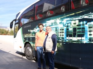 44 Yaşındaki Baba Oğlu İle Aynı Üniversitede Okuyor