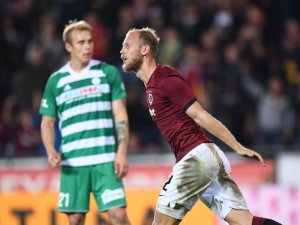 Semih Kaya Attı, Sparta Prag Evinde Galip