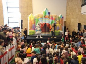 Akıllı Tavşan Momo, Forum Trabzon’da Çocuklarla Buluştu