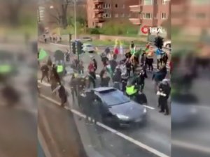 Norveç’te Pkk Yandaşları Türk Aileye Saldırdı