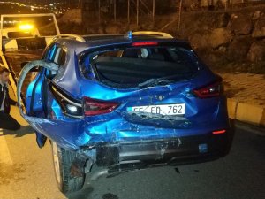 Samsun’da Minibüs Otomobile Çarptı: 5 Yaralı
