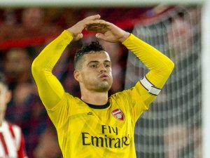 Arsenal Taraftarından Xhaka’ya Tehdit Mesajı