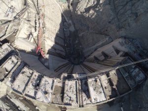 Yusufeli Barajında 14 Aylık Çalışma Rekoru Getirdi