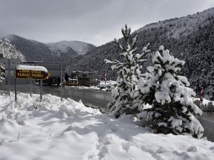 Zigana Dağı Beyaz Gelinliğini Giydi