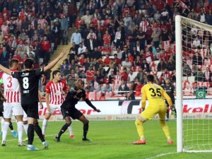 İlk Yarıda 2 Gol Var