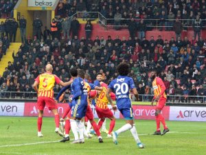 Süper Lig: İ.m. Kayserispor: 1 - Fenerbahçe: 0 (Maç Sonucu)