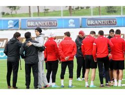 Hacıosmaoğlu, Trabzon'a Kamp Kurdu