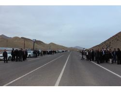 Bakan Ala Rötar Yapınca Bekleyenler Geri Döndü