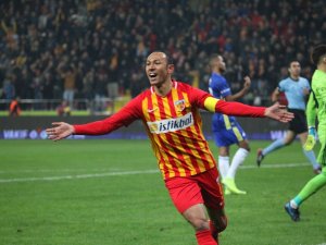 Umut Bulut Fenerbahçe’ye 11 Gol Attı