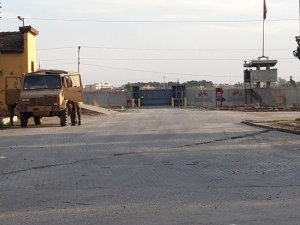 Tel Abyad’ın Türkiye Sınırındaki Patlayıcılar İmha Ediliyor