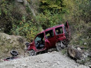 Uçuruma Yuvarlanan Sürücü 1 Gün Sonra Ölü Bulundu