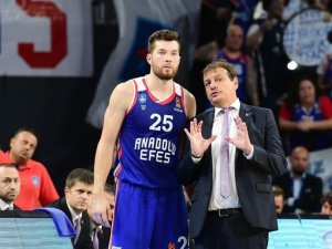 Ergin Ataman: "Olympiacos’u Yenmek İçin Kararlı Ve Sert Oynamalıyız"