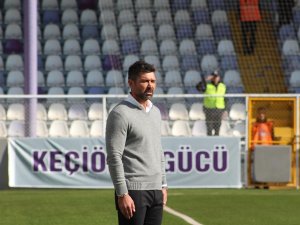 Hakan Kutlu: “Play-off’u Kovalayan Bir Takım Olacağız”
