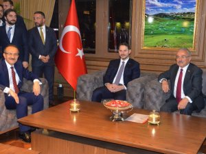 Bakan Albayrak, Ordu Büyükşehir Belediye Başkanı Güler’i Ziyaret Etti