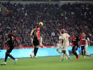 Galatasaray Moral Buldu