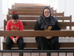 Tel Abyad’da Türkiye’nin Onardığı Ermeni Kilisesi İbadete Açıldı