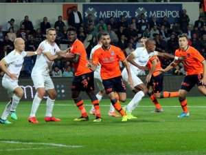 Süper Lig: Medipol Başakşehir: 2 - Mke Ankaragücü: 1 (Maç Sonucu)