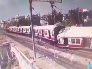 Hindistan’daki Tren Kazasının Görüntüleri Ortaya Çıktı