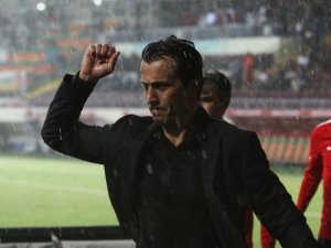 Antalyaspor, Bülent Kormaz İle Yolların Ayrıldığını Açıkladı