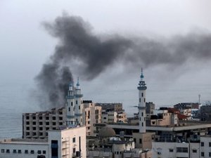 İsrail’den Gazze’ye Hava Saldırısı: 11 Ölü, 50 Yaralı