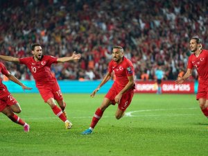 Türkiye İçin 5. Avrupa Şampiyonası Yükleniyor !