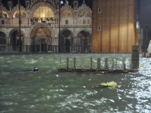 Şiddetli Yağışlar Venedik’i Vurdu: 2 Ölü