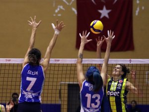 Fenerbahçe Opet Filede Geçit Vermedi