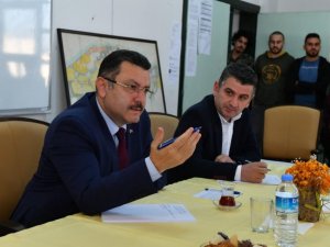 Öğrenciler, Genç’i Soru Yağmuruna Tuttu