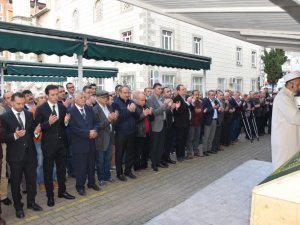 Şenol Güneş’in Dünürü Son Yolculuğuna Uğurlandı