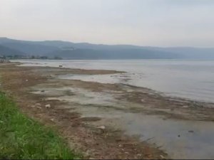 Kuraklık Sebebiyle İznik Gölünde Adacıklar Oluştu