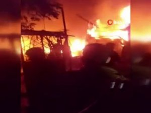 İdlib’te Sivillerin Bulunduğu Kampa Füze Saldırısı: Ez Az 10 Ölü