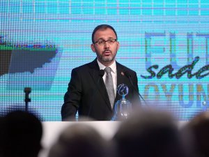 Bakan Kasapoğlu: "Seyircilerimizi Tartışma Ve Kavgadan Uzak Tutmalıyız"