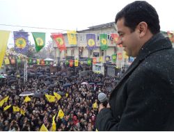 Bdp Eş Genel Başkanı Selahattin Demirtaş Varto’da