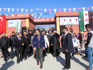 Halep’te Yeni Okullar Açıyor