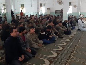 Tel Abyad’da Cuma Namazı Kılındı