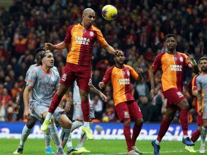 İlk Yarıda Gol Yok