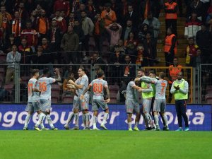 Galatasaray - Medipol Başakşehir Karşılaşmasından Notlar