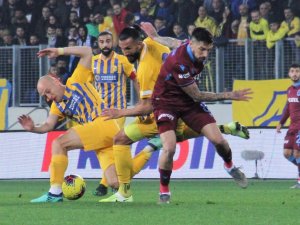 İlk Yarıda Tek Gol Var