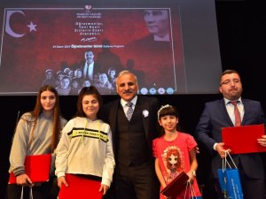 Belediye Başkanının Öğretmeni İle Anısı Herkesi Duygulandırdı