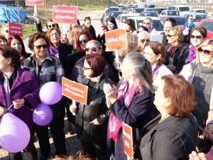 Keşanlı Kadınlar "Kadına Karşı Şiddetle Mücadele" İçin Direksiyon Başına Geçti
