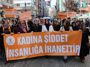 Rize'de AK Kadınlardan Kadına Şiddete Hayır Yürüyüşü