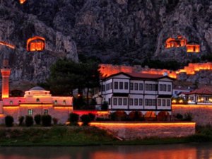 Amasya, Kadına Yönelik Şiddete Karşı Turuncuya Büründü