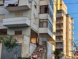 Arnavutluk Depreminde Ölü Sayısı 6’ya Yükseldi