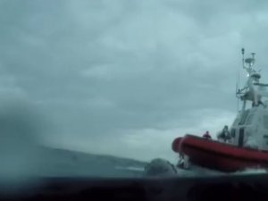 İtalya Açıklarında Alabora Olan Tekneden 149 Göçmen Kurtarıldı