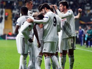 Uefa Avrupa Ligi: Beşiktaş: 2 - Slovan Bratislava: 1 (Maç Sonucu)