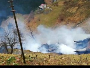 Çaykara’daki Yangın