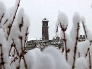 Erzurum’da Seyrine Doyumsuz Kar Manzaraları