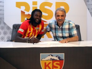 Kayserispor Adebayor İle Yolları Ayırdı