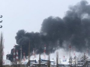 Rusya’dan Diğer Ülkelere Petrol Pompalayan Tesiste Patlama